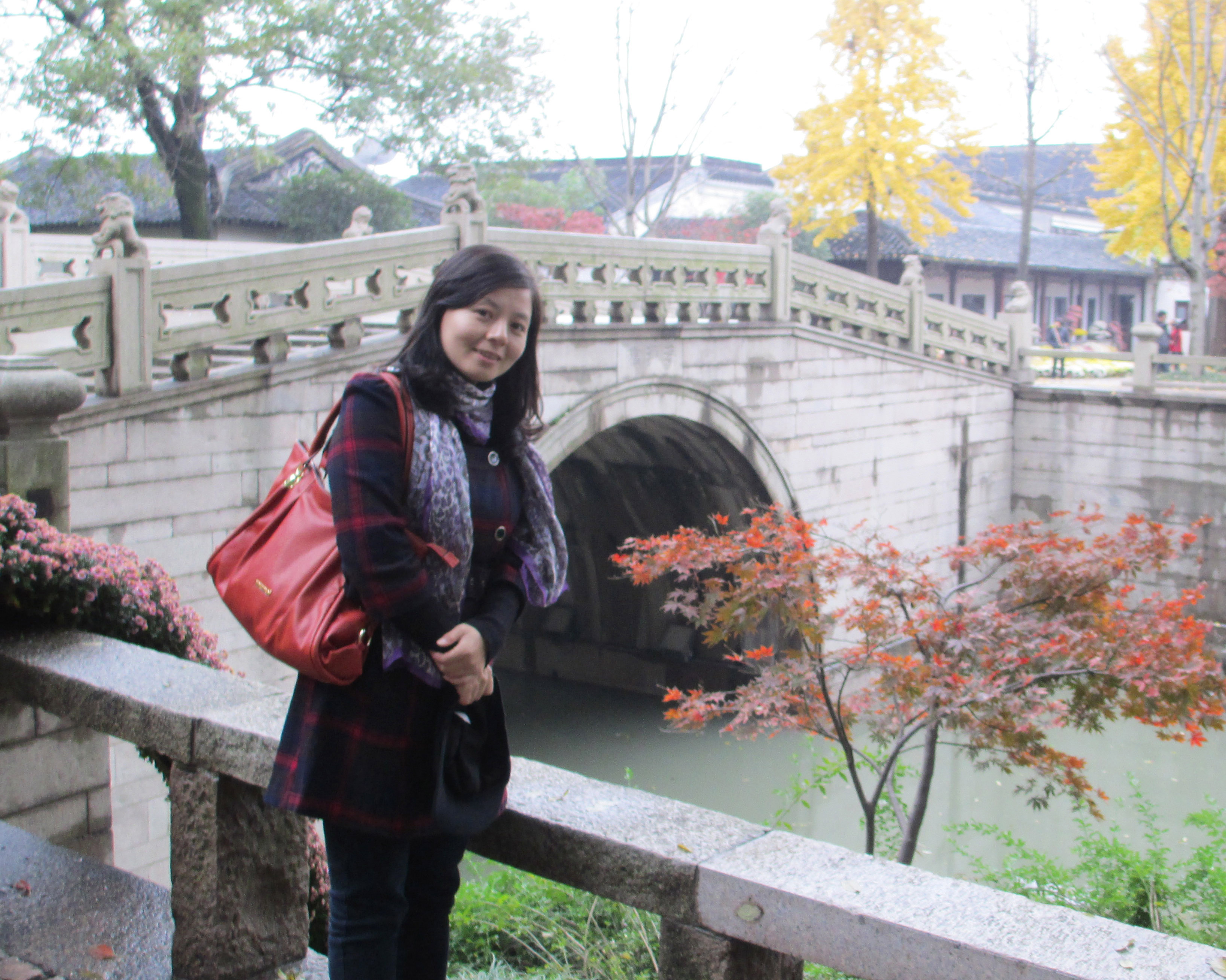 1538153467842992.jpg 李娟1.jpg